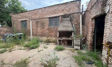 VENTA DE CASONA CENTRICA EN ESPERANZA