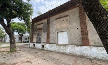 VENTA DE CASONA CENTRICA EN ESPERANZA