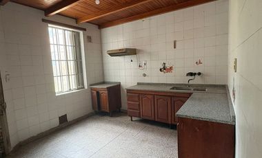 VENTA DE CASONA CENTRICA EN ESPERANZA
