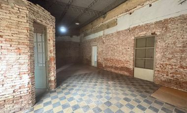VENTA DE CASONA CENTRICA EN ESPERANZA