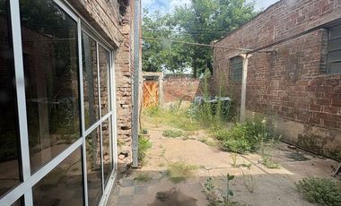 VENTA DE CASONA CENTRICA EN ESPERANZA