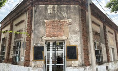 VENTA DE CASONA CENTRICA EN ESPERANZA