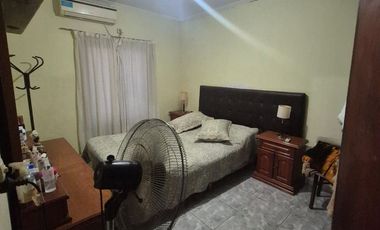 VENTA CASA ZONA ESTE BARRIO RESIDENCIAL