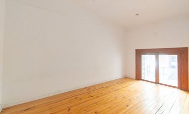 DEPARTAMENTO 3 AMB. EN VENTA EN BALVANERA /PATIO