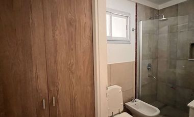 Casa  alquiler anual Barrio San Matías a la laguna