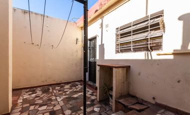 VENTA PH DE 3 AMB- PLANTA ALTA/ SARANDI