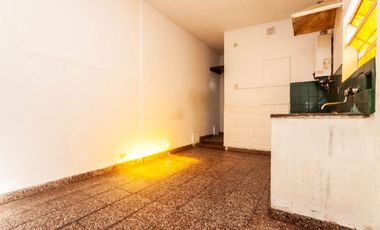 VENTA PH DE 3 AMB- PLANTA ALTA/ SARANDI