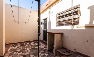 VENTA PH DE 3 AMB- PLANTA ALTA/ SARANDI