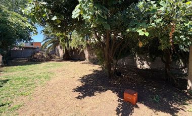 RESERVADA / CASA 3 AMB / JARDIN AMPLIO / COCHERA /