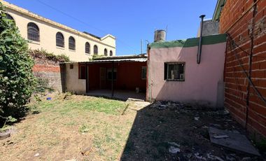 RESERVADA / CASA 3 AMB / JARDIN AMPLIO / COCHERA /