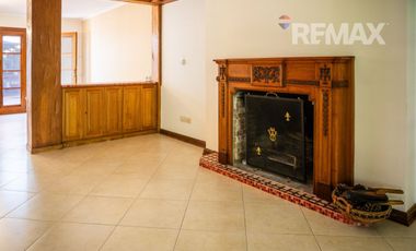 Calle cortada muy tranquila  - ACASSUSO