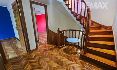 Calle cortada muy tranquila  - ACASSUSO