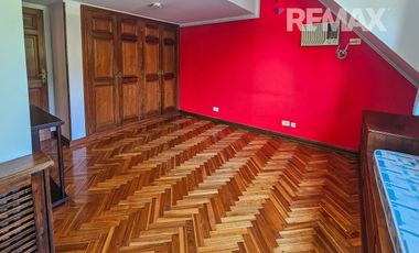 Calle cortada muy tranquila  - ACASSUSO