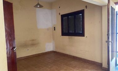 VENTA CASA VILLA LYNCH VIV MULTIFAMILIAR LOTE PROP