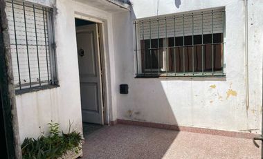 VENTA CASA VILLA LYNCH VIV MULTIFAMILIAR LOTE PROP