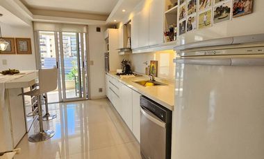 Excte. 4 amb + escrit- balc c/parr-Avell centro