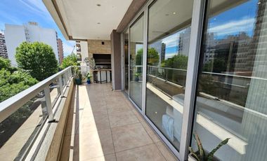 Excte. 4 amb + escrit- balc c/parr-Avell centro