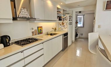 Excte. 4 amb + escrit- balc c/parr-Avell centro