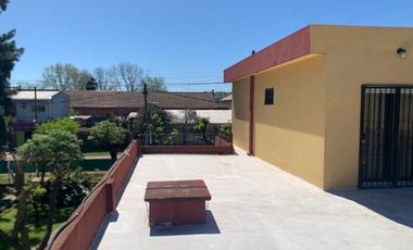 VENTA CASA 5 AMB EN INGENIERO JUAN ALLAN