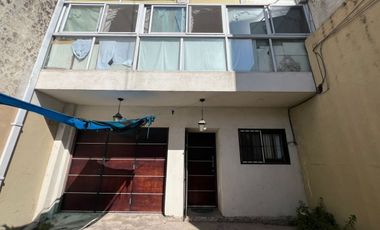 CASA 5 AMB, FONDO, COCHERA, PIÑEYRO