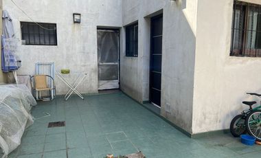 CASA 5 AMB, FONDO, COCHERA, PIÑEYRO