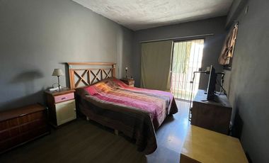 CASA 5 AMB, FONDO, COCHERA, PIÑEYRO