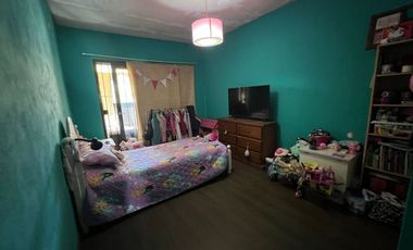 CASA 5 AMB, FONDO, COCHERA, PIÑEYRO
