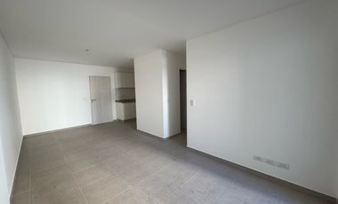 VENTA: Departamento de dos dormitorios, a estrenar, con balcón y cochera. Centro, Rosario