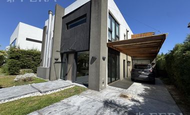 Venta casa 6 ambientes con piscina Altos de Hudson II - Hudson