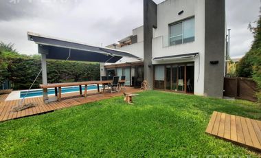 Venta casa 6 ambientes con piscina Altos de Hudson II - Hudson