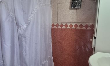 Casa 4 amb, Cocheras, Quincho, Pileta, lote de 853 m²