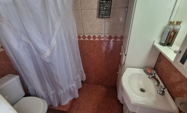 Casa 4 amb, Cocheras, Quincho, Pileta, lote de 853 m²