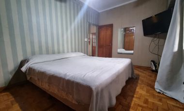 Casa 4 amb, Cocheras, Quincho, Pileta, lote de 853 m²