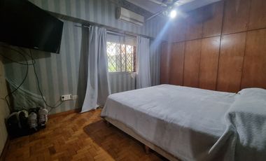Casa 4 amb, Cocheras, Quincho, Pileta, lote de 853 m²