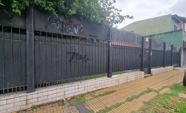 Casa 4 amb, Cocheras, Quincho, Pileta, lote de 853 m²