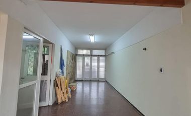 Local en Alquiler comercial, Multifuncional , Ideal para varios rubros.