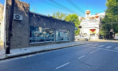 Local en  venta Sobre Av. Perón en San Fernando.