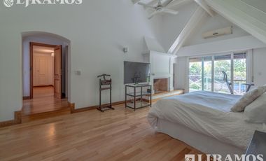 CASA EN SAN ISIDRO CHICO