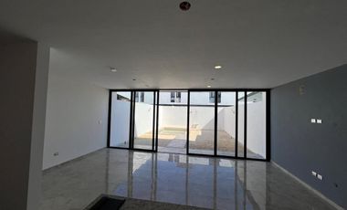 TOWHOUSE PREMIUM TIPO CASA CON ROOF TO EN VENTA EN PRIVADA
