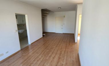 Muy buen depto en duplex LA LUCILA 4 ambientes con cochera Debenedetti y Rawson