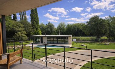 Departamento en Alquiler de 2 dormitorios en Villa Allende, Casa Aite, Seguridad, Amenities.