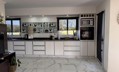 Casa 4 Dormitorios en Colón Entre Ríos