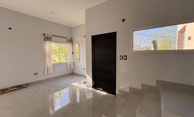 Casa 4 Dormitorios en Colón Entre Ríos