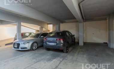 Semipiso de 3 dormitorios y cochera sobre Boulevard Gálvez