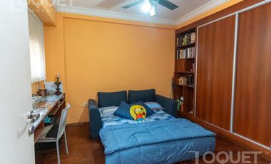 Semipiso de 3 dormitorios y cochera sobre Boulevard Gálvez