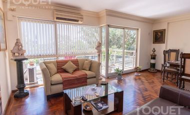 Semipiso de 3 dormitorios y cochera sobre Boulevard Gálvez