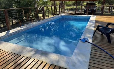 Casa con Depto y piscina Barrio San Juan I