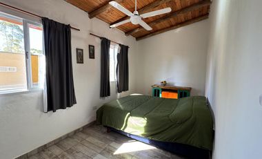Casa con Depto y piscina Barrio San Juan I