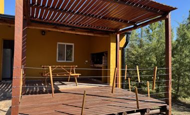 Casa con Depto y piscina Barrio San Juan I