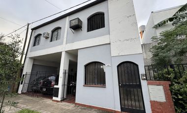 Venta Casa Santa Fe - cercana a Av. General Paz